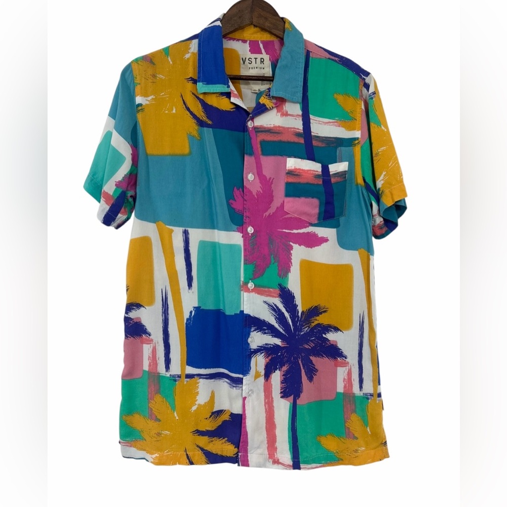 VSTR Premium Men's Sm Multicolor Geometric Palm Tree Print Button Up Beach Shirt